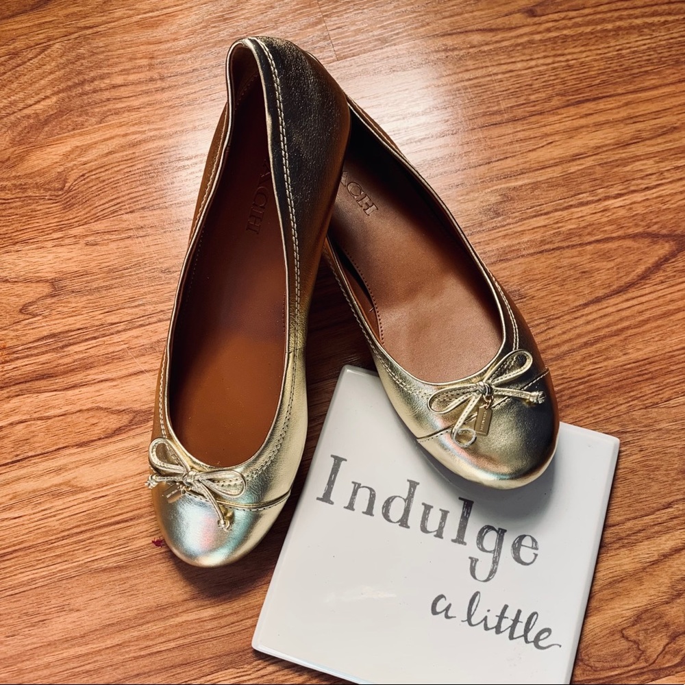 Coach Gold Tie Ballet Flats Sz 7